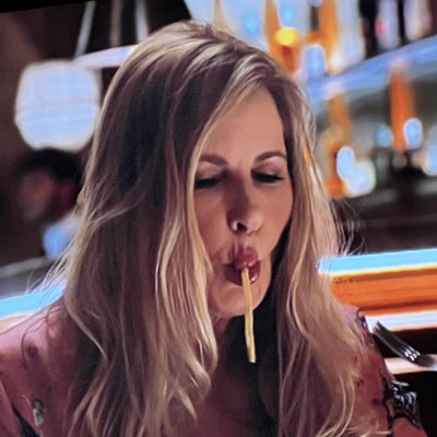 drearitzy's tweet photo. Tanya forever #WHITELOTUS https://t.co/YHn4qeFBQd