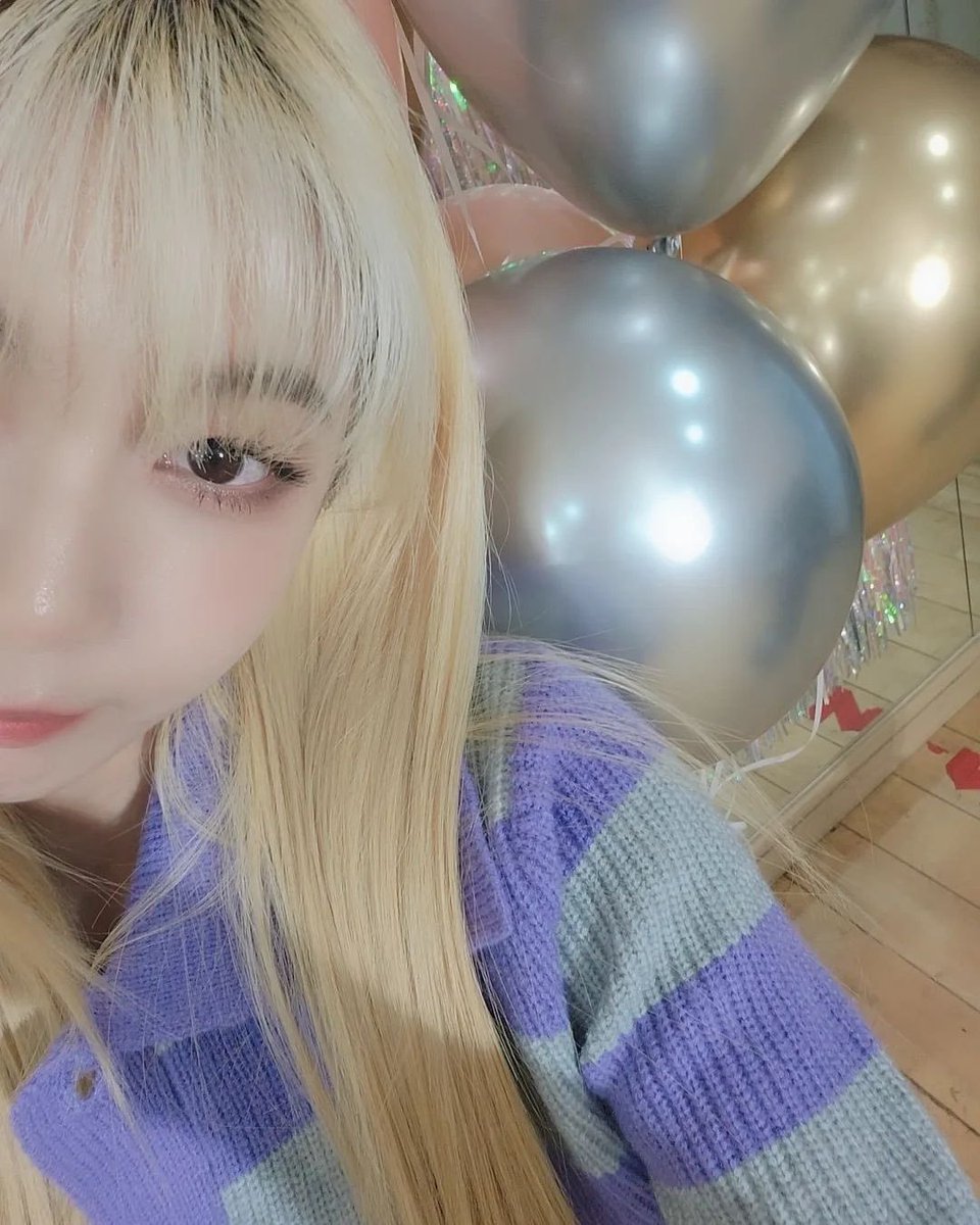 dcatcherbr's tweet photo. 14/01 l INSTAGRAM - Atualização da #Dami (00ld_ami). (1)

🐼: 6 anos de idade 👶

#Dreamcatcher #드림캐쳐 드림캐쳐 @hf_dreamcatcher #HAPPY_DREAMCATCHER_DAY #6YearsInADream #SixYearsCatchingDreams 

📎: https://t.co/lwrhTBMW9V https://t.co/bKwIfcs9xY