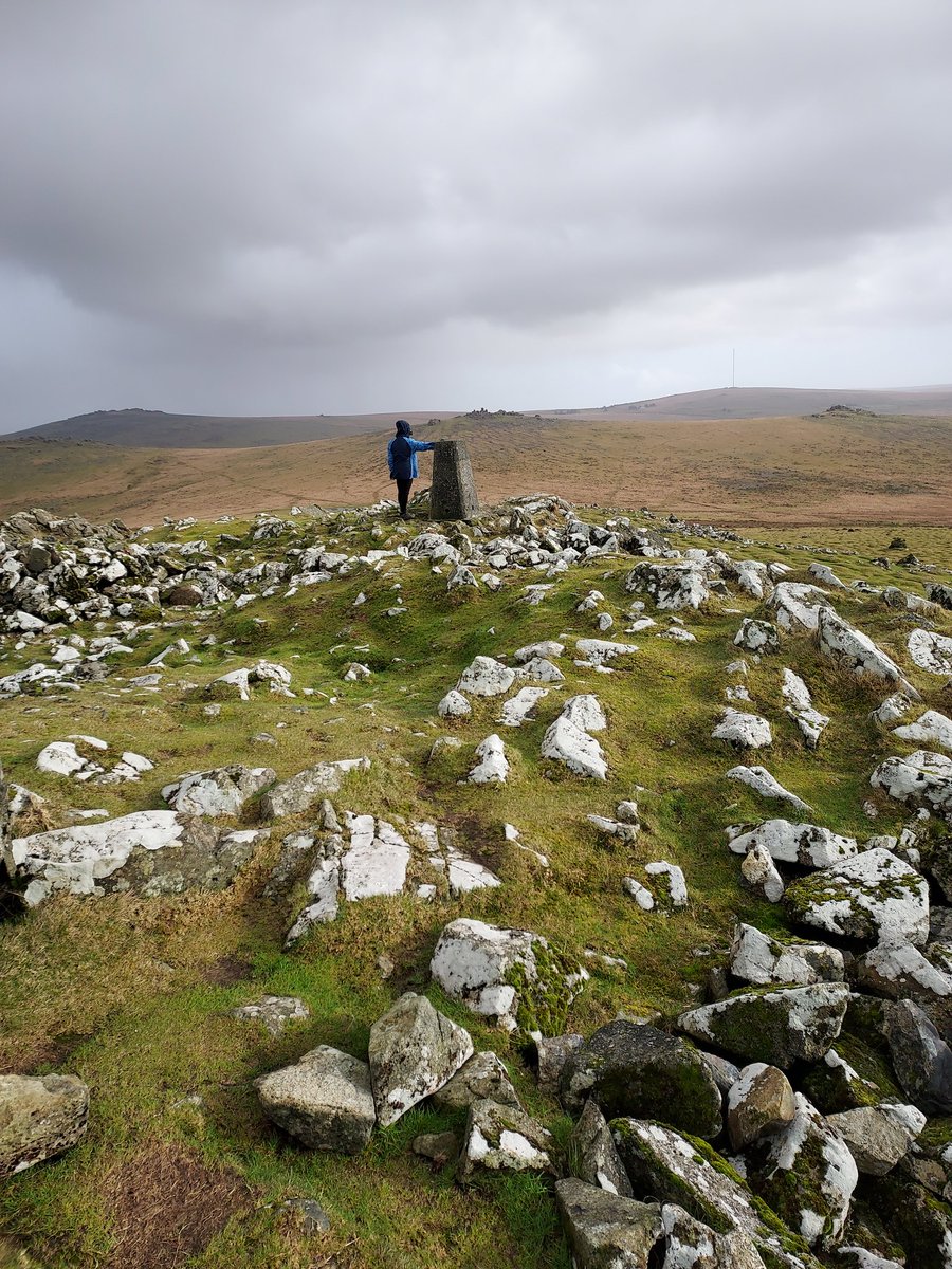 timdiss's tweet photo. Cox Tor, Dartmoor.
#dartmoor #devon #torsofdartmoor https://t.co/KXOwJXIWV0