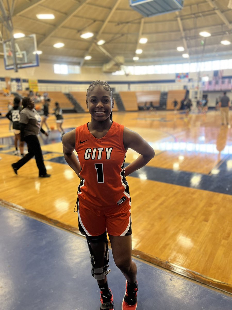 AberdeenHoops's tweet photo. Aberdeen Shootout Game 1

Final 

Aberdeen 31

Calhoun city 61

Game MVP 
Calhoun City 24’ Azaria Harris 22pts https://t.co/XSMxd1nNXm