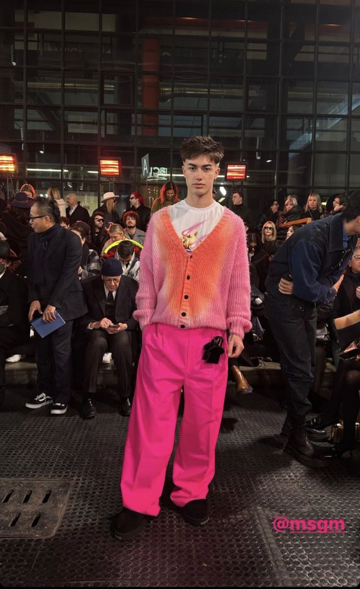 BoggiUpdates's tweet image. 📸|| Más de boggi en la MSGM Fall Winter 2023 Menswear #MSGM #FW23 #MFW