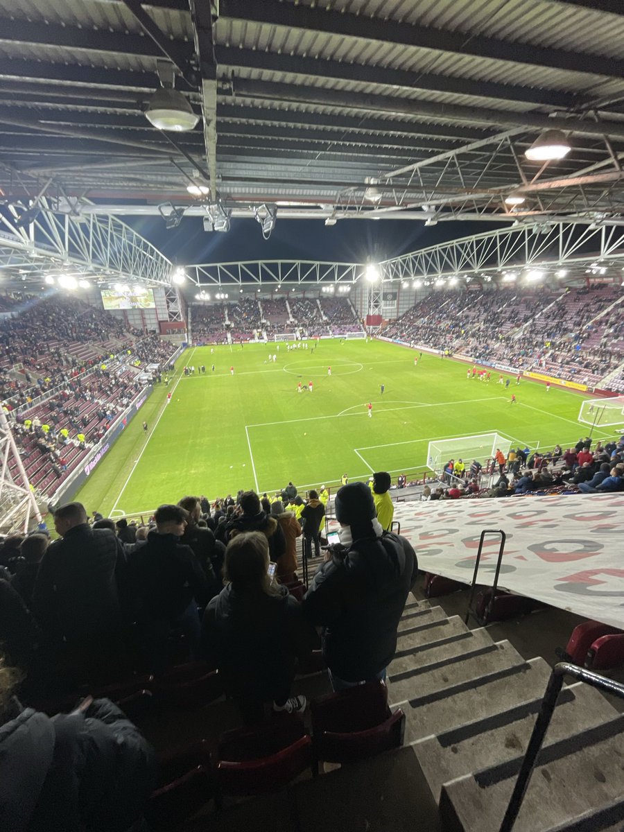 Breathe in the football air….ye canny beat it! 🖤🤍❤️ #stmirren #smfc #coys #awaydays #fridaynightfootball