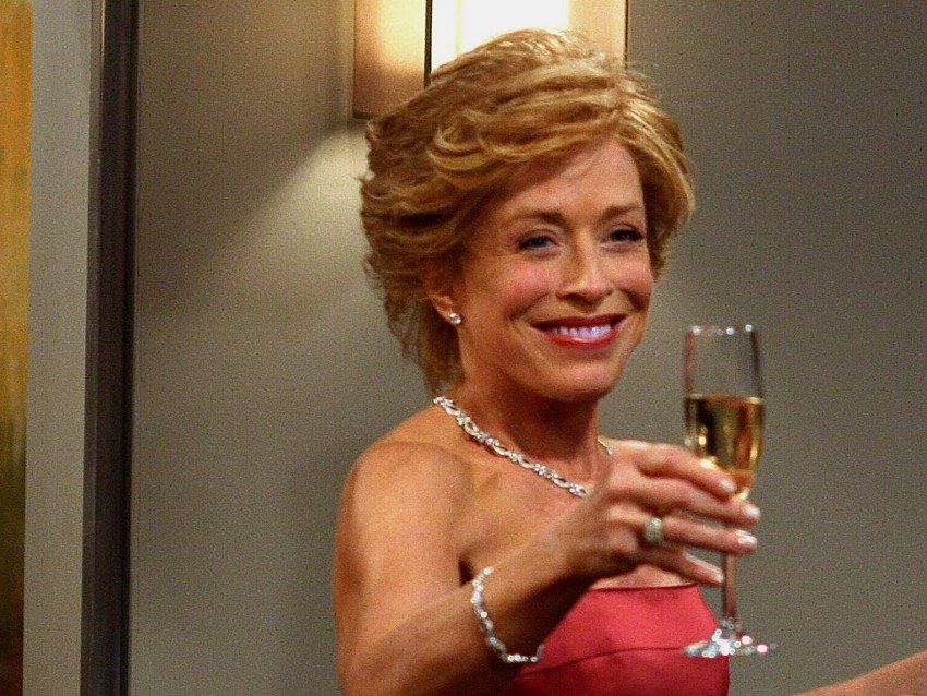 Here\s wishing a Happy Birthday to lesbian actress Holland Taylor.    