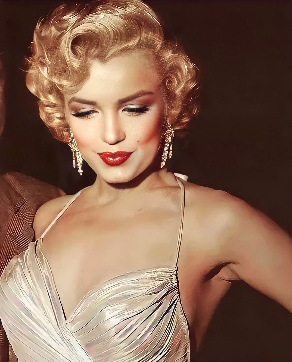 Marilyn Monroe at a children's benefit at the Shrine Auditorium, December 4, 1953. (Phil Stern)