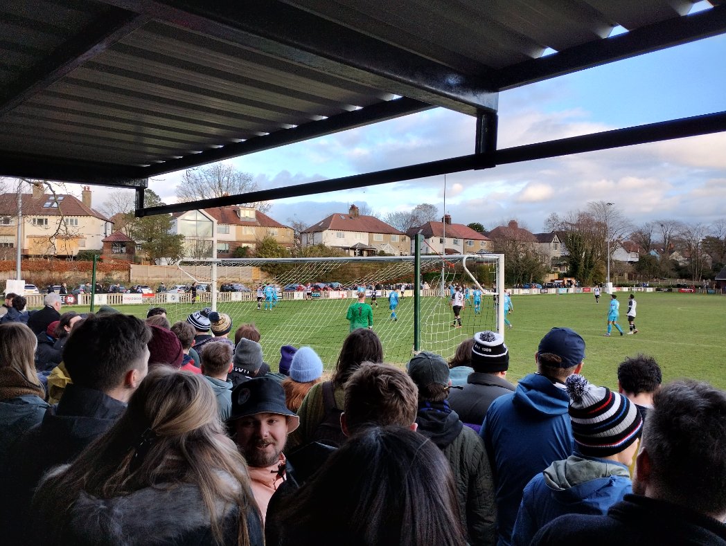 Thanks for your fantastic support in this afternoon's crowd of 1,019!

Clear your calendars for the FA Vase Fifth Round on Saturday 11th February, with the draw this coming Monday! 🎩