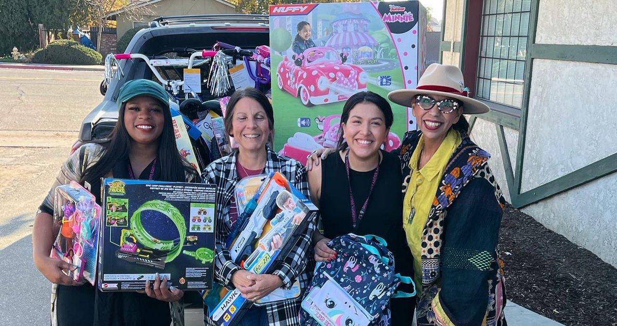 Did you know that our #KingsburgCEC donated over 825+ toys to children in need this #Holiday season to a local nonprofit? Our DE&I group led this & we are proud to be a part of a community that gives back 💗 #toydrive #kingsburgca #holidaytoydrive #giveback @DanielDoerschel