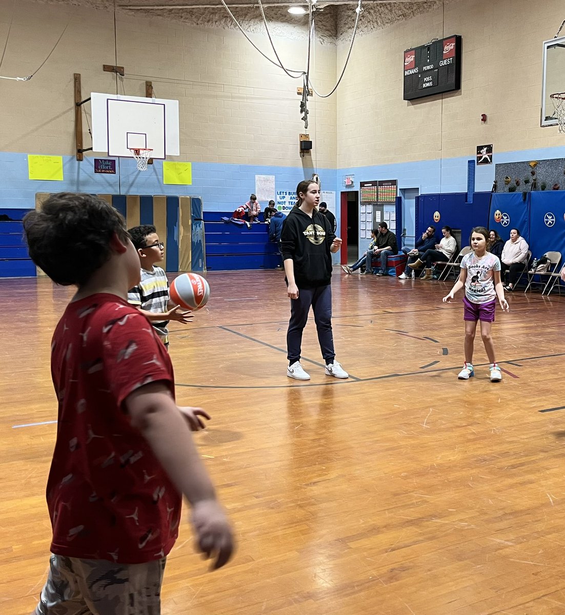 Maeve_108's tweet photo. 🏀 GAME DAY!!! But first, getting these future ballers ready to dominate. Don’t let them fool you, they’re killers on the court. #gameday #ballers #community #givingback #coachingisnoteasy https://t.co/BQofm6QVaV