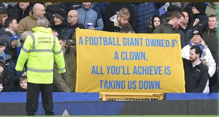 stabiloFFC's tweet photo. Loving how all the Everton banners sound like they’re being said by The Cat In The Hat. https://t.co/zNHNKhSmkD