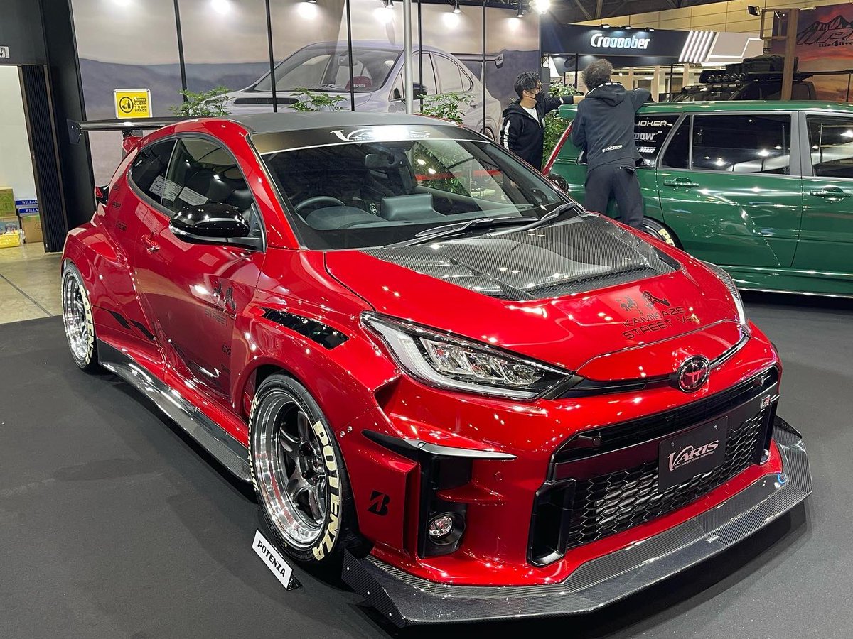 varis_japan's tweet photo. VARIS KAMIKAZE YARIS Street Ver.
#varis #varisjapan #gryaris #東京オートサロン #tartali https://t.co/nPN8aE2NOH