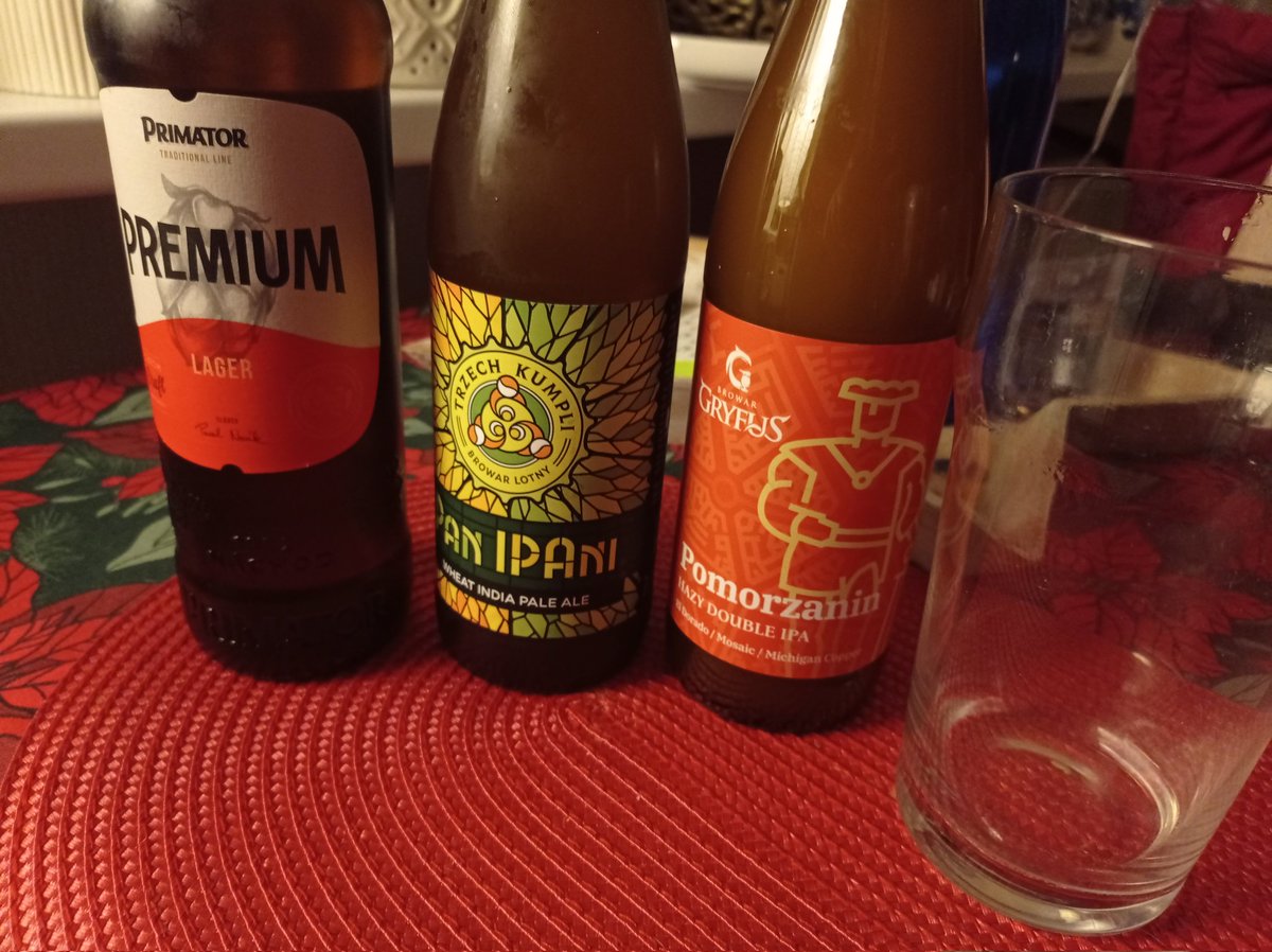 Momma-Son tweet media