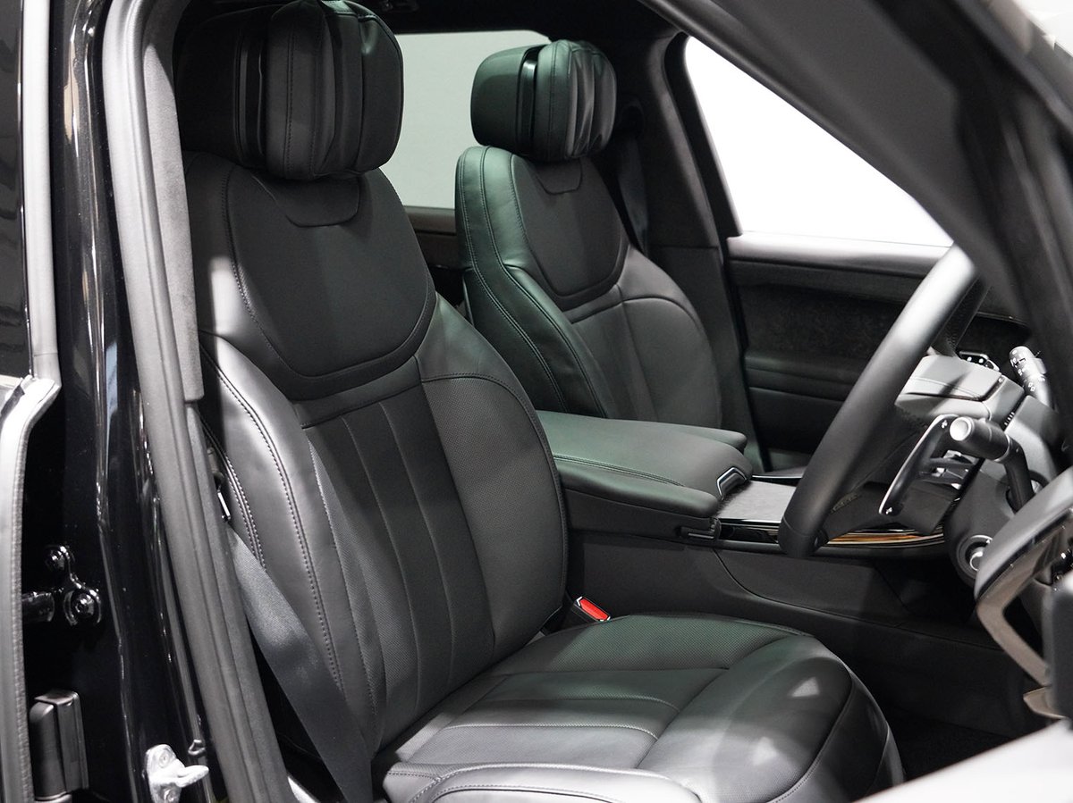 Alexanders_cars's tweet photo. NEW STOCK
2022 (72) RANGE ROVER SPORT FIRST EDITION P510E
Santorini Black metallic with Full Ebony Windsor leather interior.
- Black pack
- Deployable steps
- Pan sunroof
- HUD
600 miles. £137,995
See more: https://t.co/oupLLpSkLo
#RANGEROVER #SPORT #FIRSTEDITION #P510E https://t.co/Fg8XqiGYWy