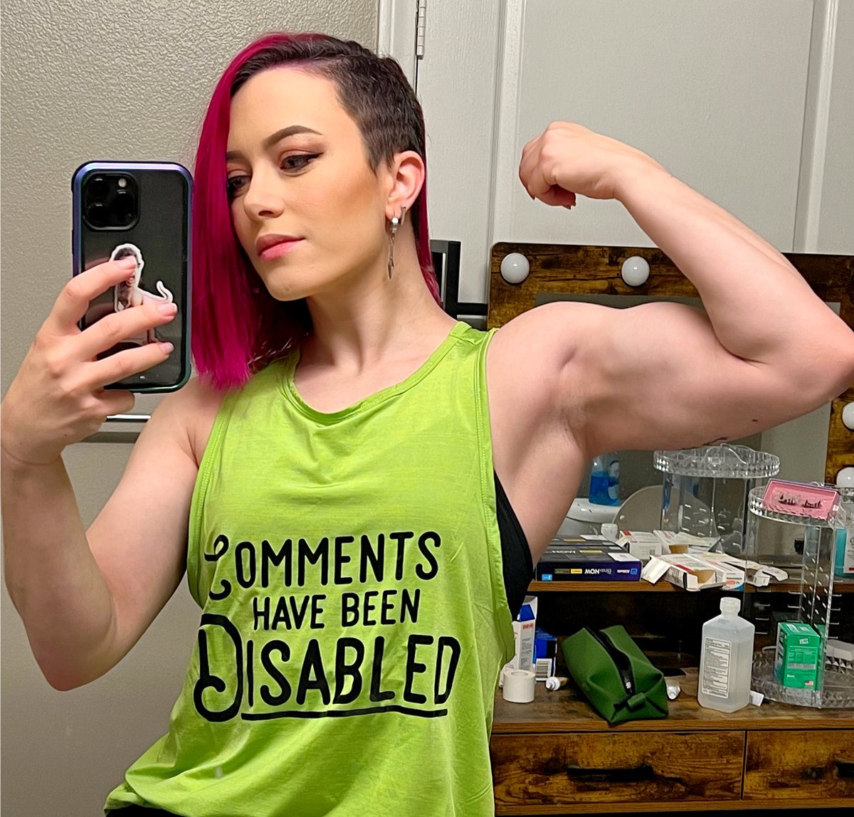 Mikhail Hill on Twitter "Claire and Kortney Olsen representing at GRRRL!"