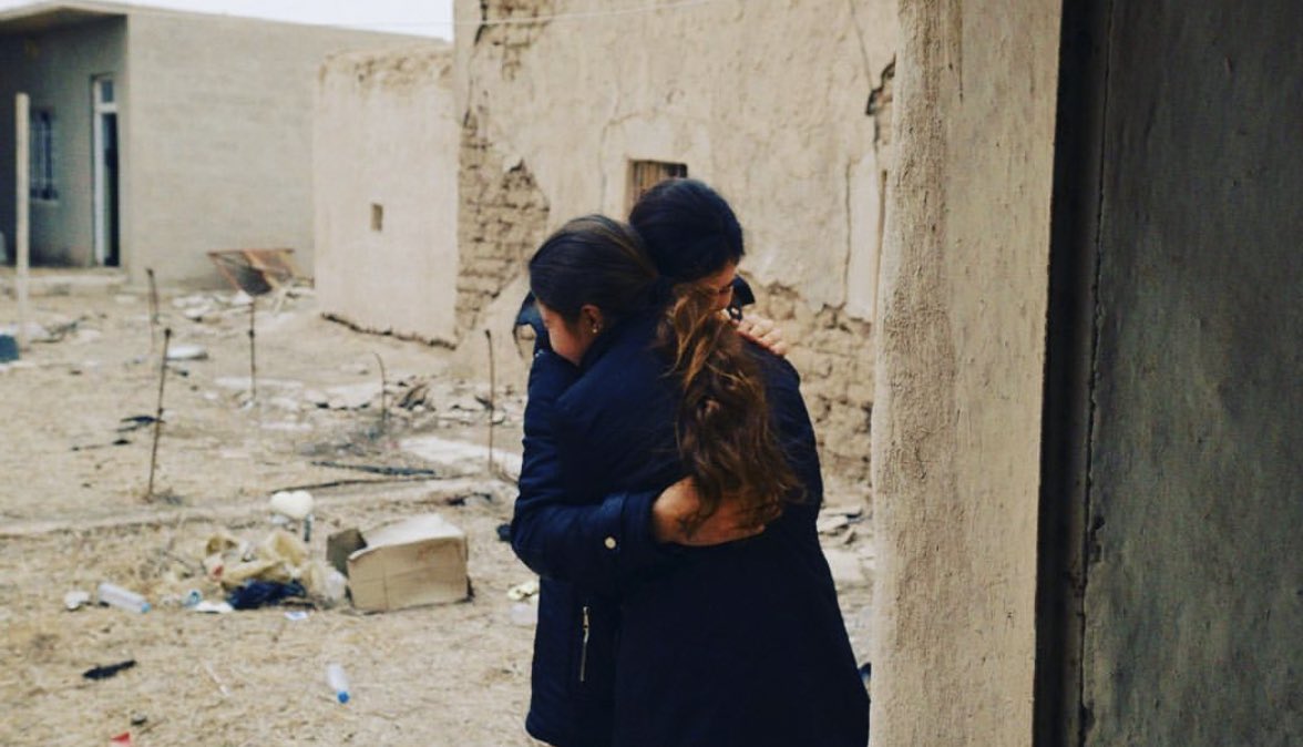 DarwishVian's tweet photo. Looking forward to watching #DaughtersOfTheSun movie,since it'll be a true story of two beautiful,strong &amp; amazing heroines that I'm privileged &amp; proud to know.Sarab &amp;Faiza are strongly fighting for their rights alongside the survivors all around #YazidiGenocide 
#YazidiSurvivors https://t.co/2PY7XuZqDV