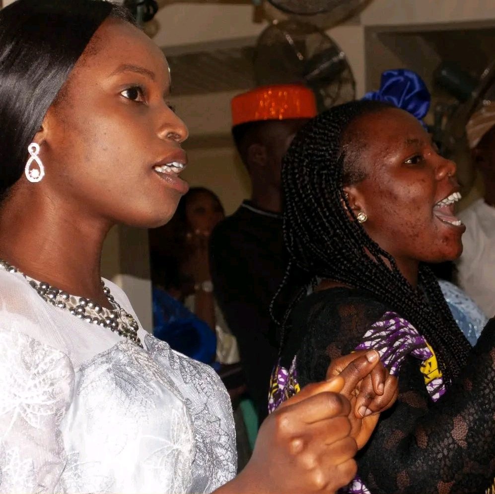 HoFChurchNG's tweet photo. If you stay at Osogbo, Osun State
Join us by 9am
At
Faith Factory
After Olaiya Bridge
Opposite Microfinance Bank
MDS Area
OSOGBO
#HoFSundayService #HouseOfGODsBeauty #StrongerBelievers #HoFChurchOsogbo #HoFChurchNG https://t.co/RrGWkqGeKR