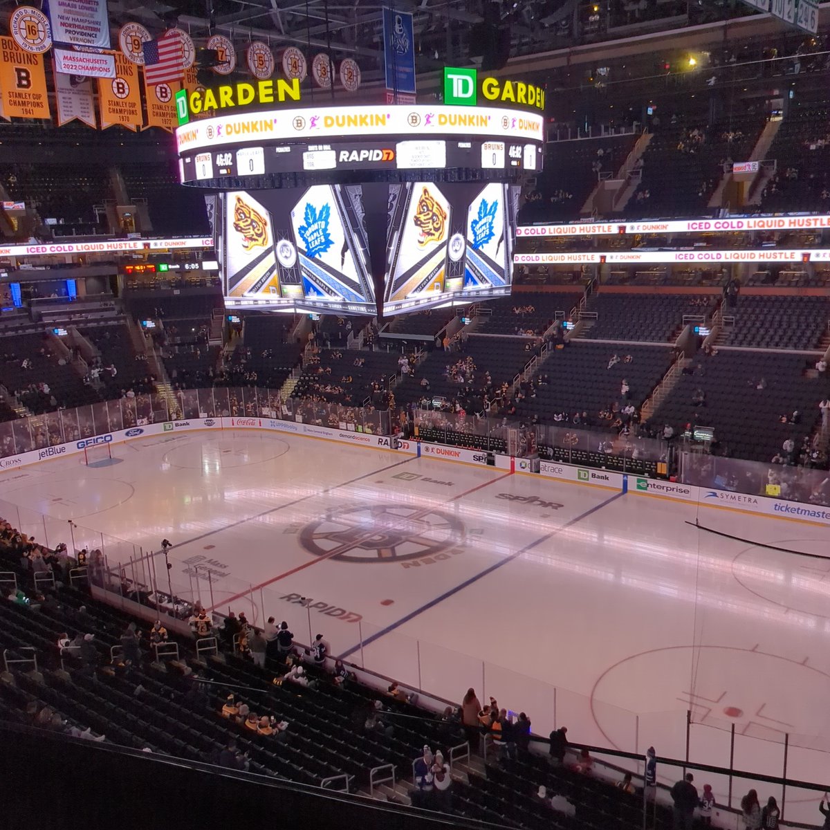 JGalp's tweet photo. Leafs vs Bruins #GoBruins https://t.co/E1GKs2nX4T