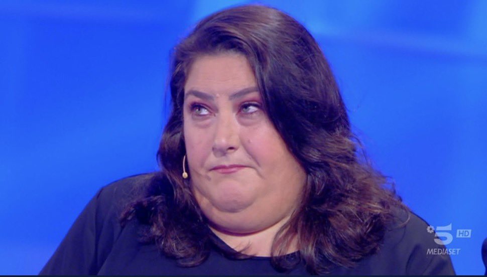 trash_italiano's tweet photo. DELUSIONI MARIANE DI QUESTA SERA. #cepostaperte https://t.co/bAj8cJftvE