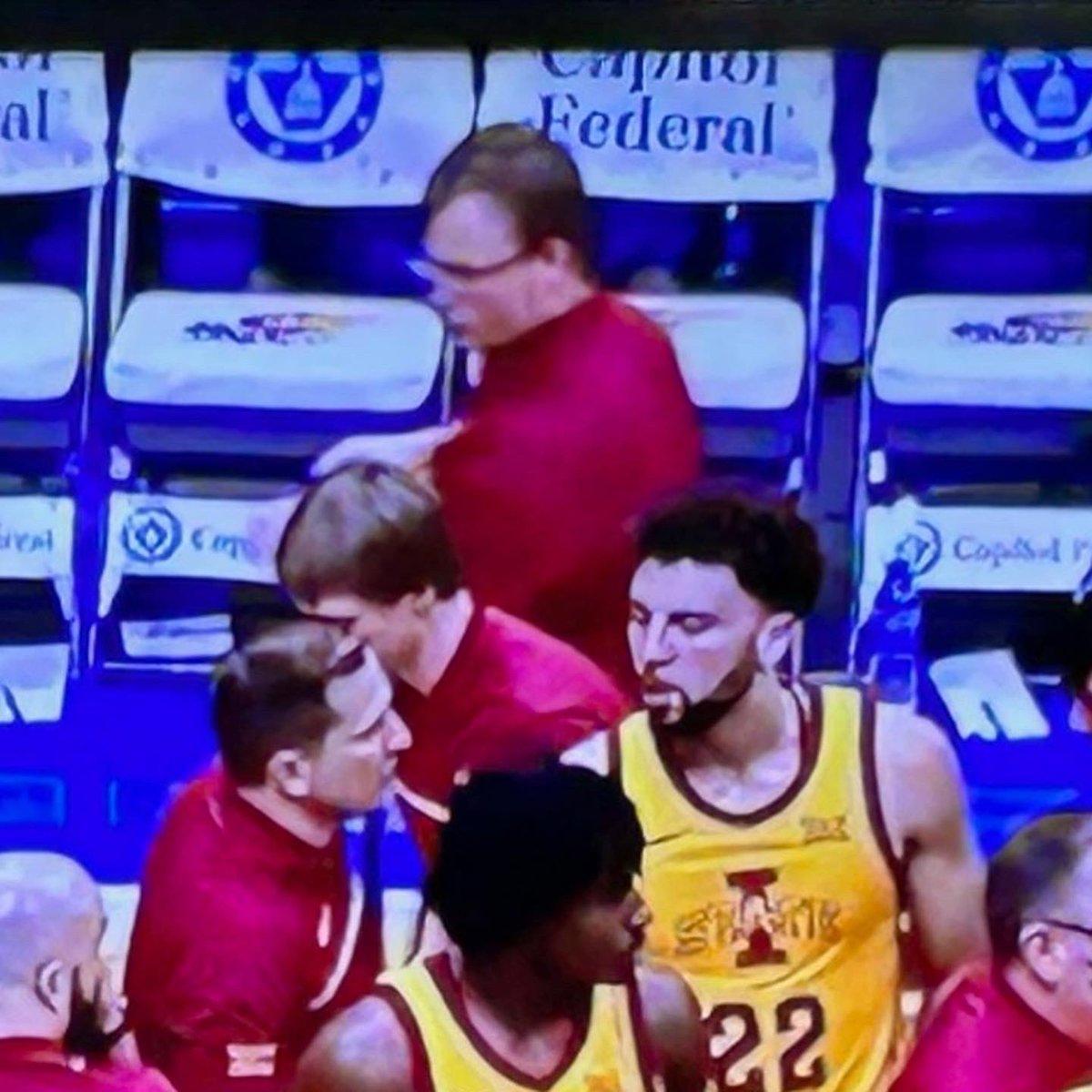 jeffcarroll9's tweet photo. Luke has put in the work…loves this opportunity as a manager and this group of guys and coaches!! 
He was rewarded this week and told he’d be making his first true road trip and is experiencing Phog Allen!! 
Proud of you Luke…keep working and let’s get the W!! https://t.co/Vs7xWlt1ro