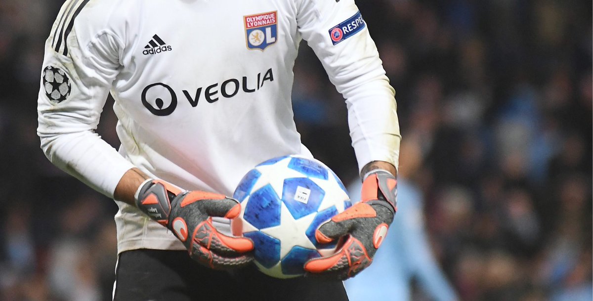 🚨 Suite au geste d’humeur de Karl Toko Ekambi envers une poubelle, Veolia décide de rompre son contrat de sponsoring avec l’OL !

Décidément, rien ne va plus chez les Gones 🤯

(Veolia)

#TeamOL #OLRCSA #KTE