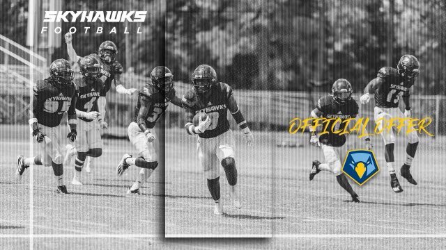 JaydenBourns's tweet photo. Blessed to receive my second offer from Point University #GoSkyhawks @barrettdavis4 @EHSKnightsFB https://t.co/PRRnA3AOwu