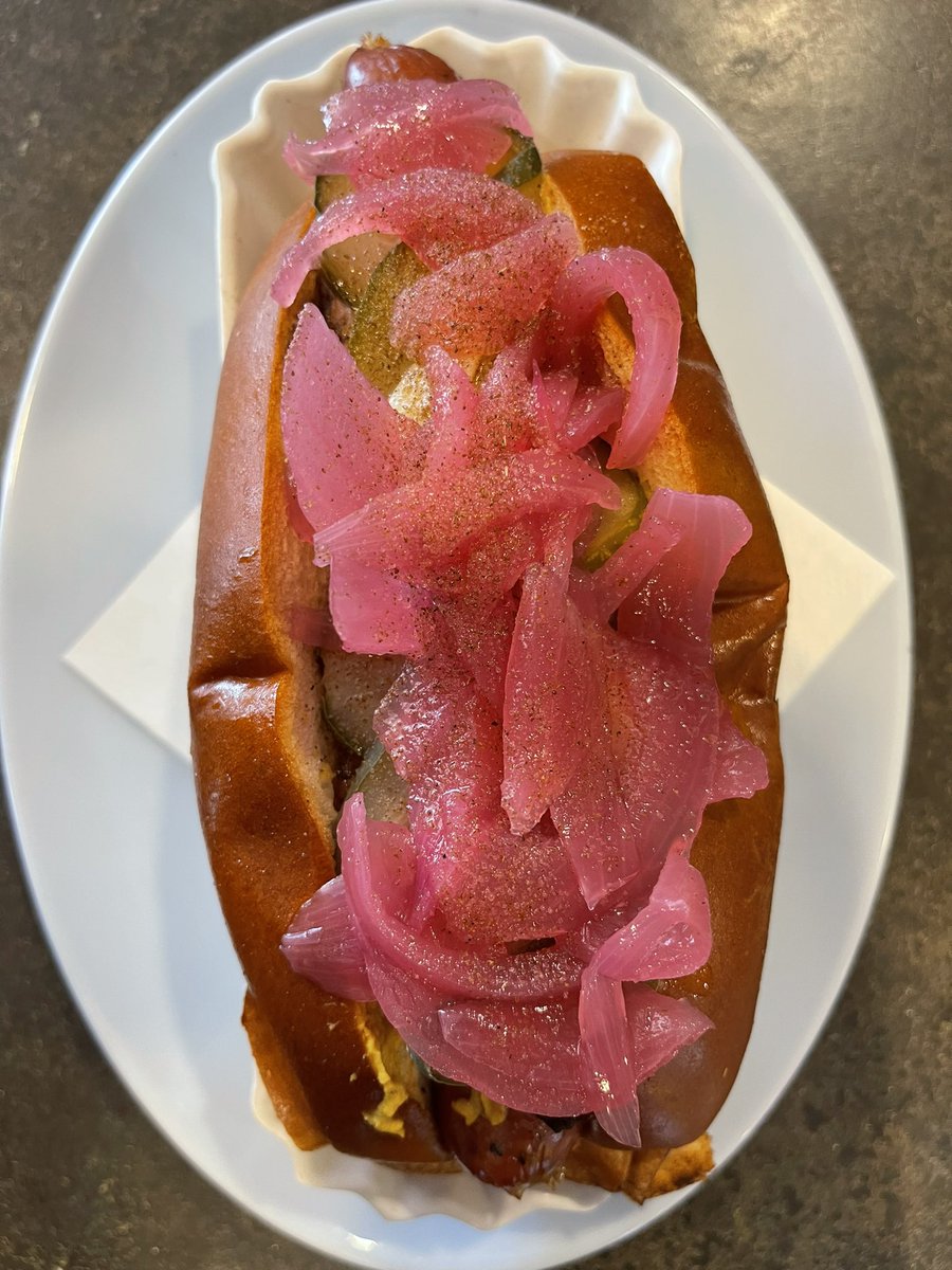 GoodDogHouston's tweet image. Howdy gang! Have you tried our new dog of the day, the Havana Hottie? House ham, havarti cheese, dill pickles, pickles red onion, roasted garlic aioli, house mustard, and celery salt are all sure to make your tastebuds say yay! #DogsForDays