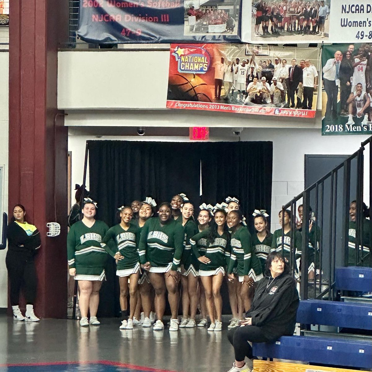 WAVEPRIDE's tweet photo. Congratulations to our Competition Cheer team for placing 1st at their first competition of the season! #wavecheer #wavepride #waveahletics https://t.co/eQTycNIafA