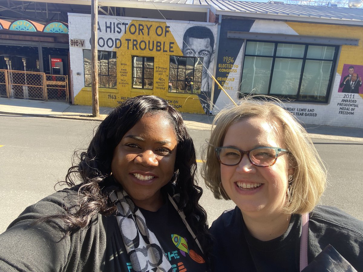 JaredsSuccess's tweet photo. @sandyhook National Youth Advisory Board, School Advisory Committee and #SAVEPromiseTeam visited the #TheKingCenter #MLKWeekend2023 https://t.co/AihdIlrjHh