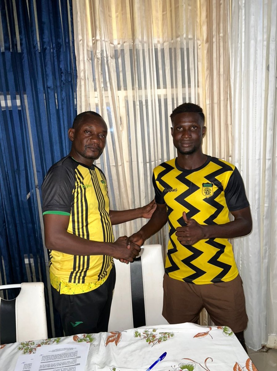ManiemaAs's tweet photo. Mercato ; MOLA OTINGA s'engage pour 5 saisons avec l'AS MANIEMA UNION. https://t.co/RTKNgJJwzh