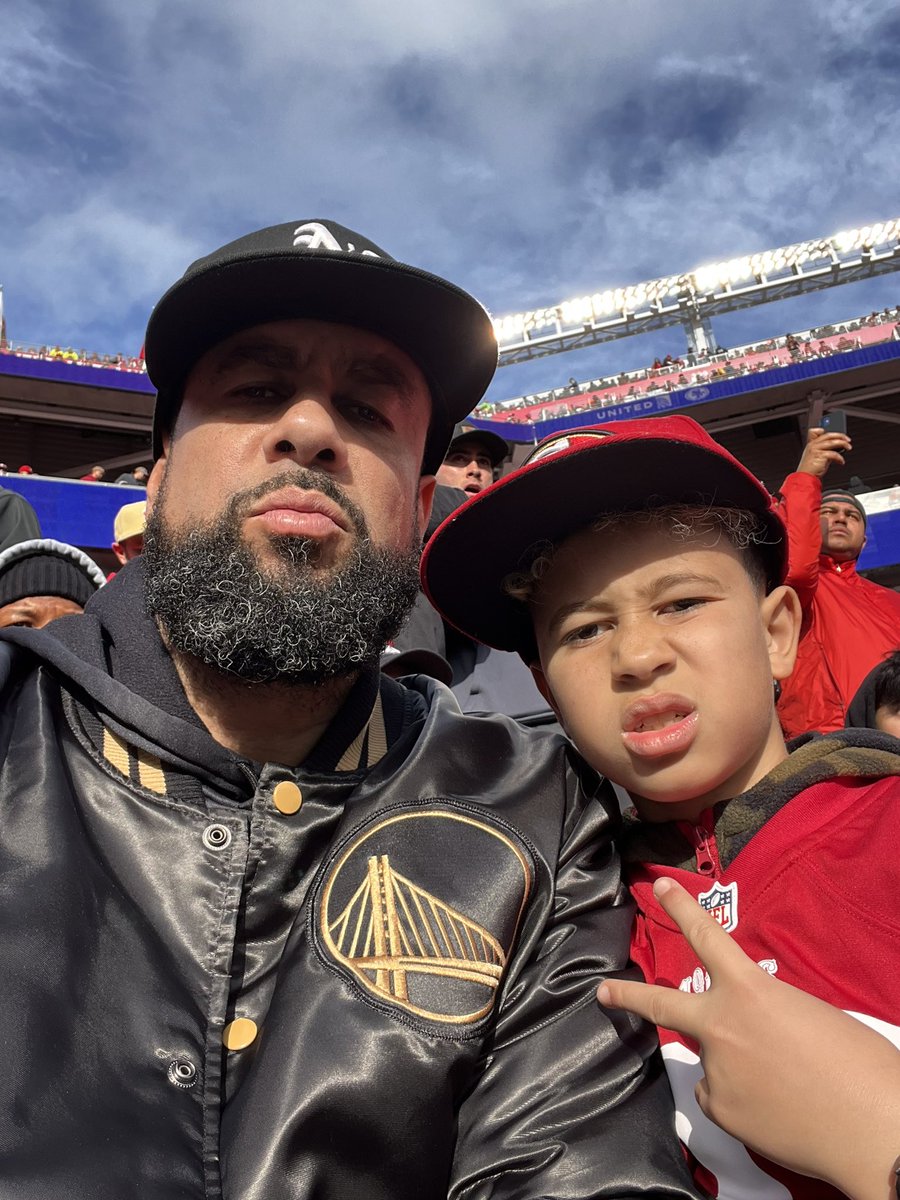 iamjordan45's tweet photo. #BangBangNinerGang #FTTB https://t.co/5YNVFcRGZS