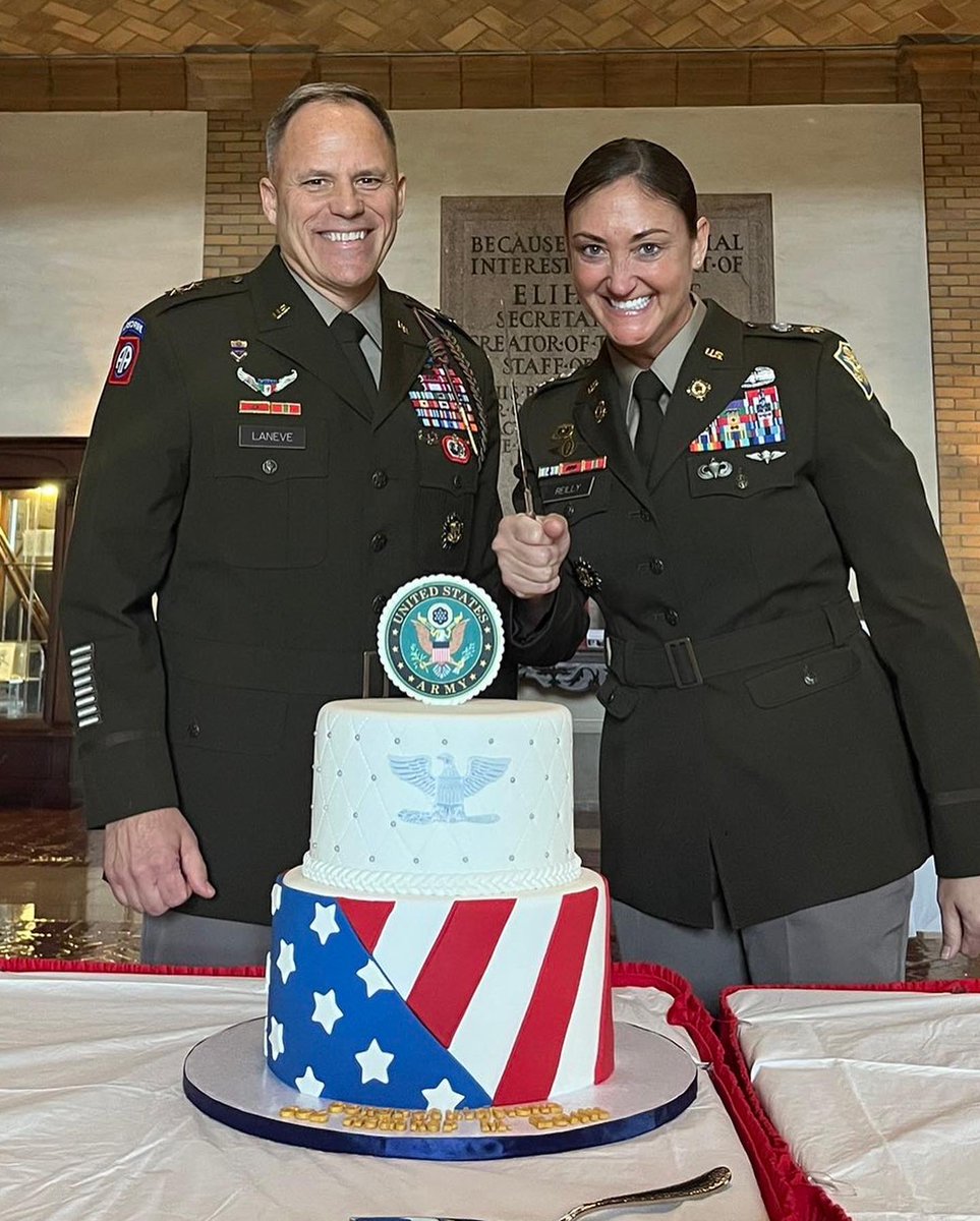 PatrickMurphyPA's tweet photo. Being there for someone means putting in the time &amp; work to show them that you care &amp; that you're present. #Selflessness So to see @82ndABNDiv CG MG Chris LaNeve be there to help promote Great American Heather Reilly in front of her family &amp; friends made it even more special… https://t.co/JFTDyFMjkg