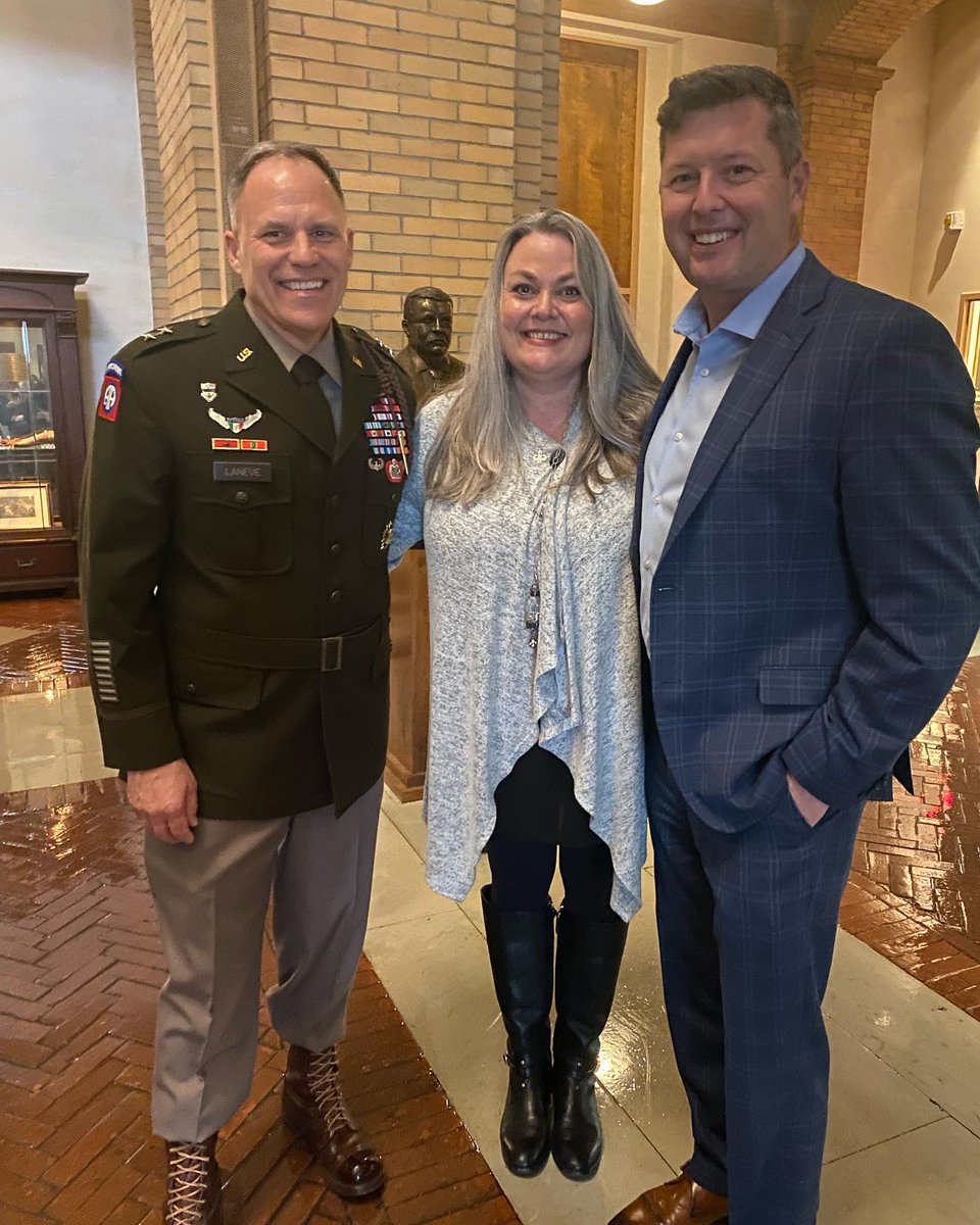 PatrickMurphyPA's tweet photo. Being there for someone means putting in the time &amp; work to show them that you care &amp; that you're present. #Selflessness So to see @82ndABNDiv CG MG Chris LaNeve be there to help promote Great American Heather Reilly in front of her family &amp; friends made it even more special… https://t.co/JFTDyFMjkg