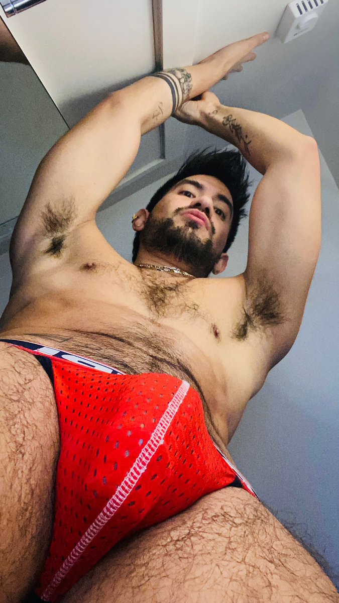 The__redpanda's tweet photo. Get in your knees
#hairylegs
#hairymanbush #gayfeet
#gaybulge #gaypack
#gayunderwear #manlygay
@cruisandmore
@EncuentroGayMty
@RegiolandiaMTY
@CrRegiolandiaM
@GolMorboGay
@guadalajara_gay
@Whatsapp_gay
@EventosGayMed https://t.co/3LVtx6tFBY