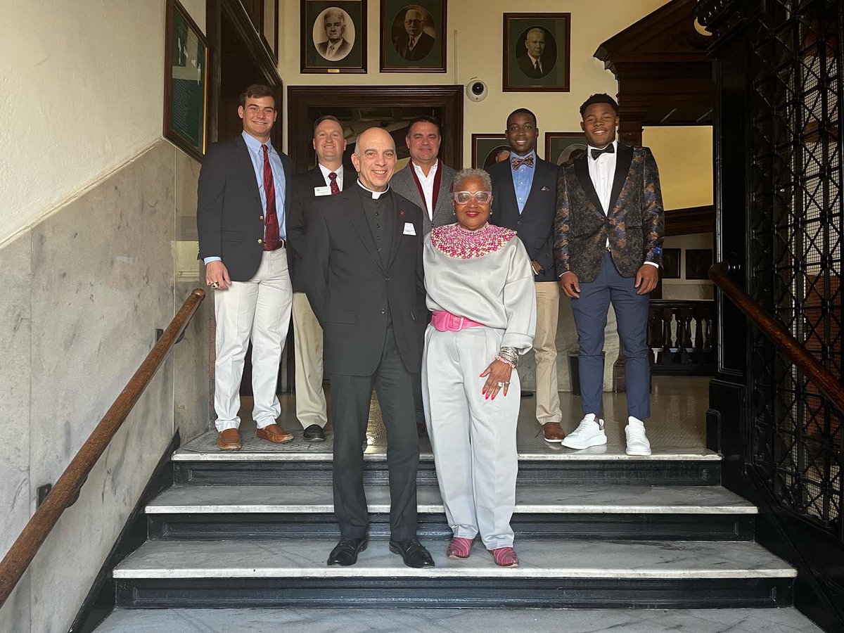 TheBC400's tweet photo. #Savannah Mayor Van Johnson &amp; the city council honored #thebc400 for winning the GHSA Class AAAA football state title for a 2nd straight season! Representing BC: Fr. Frank Ziemkiewicz, Dr. Jacob Horne, Coach Danny Britt &amp; team captains Za’Quan Bryan, Charlie Iannone &amp; James Moore https://t.co/kx8ixsIZPi