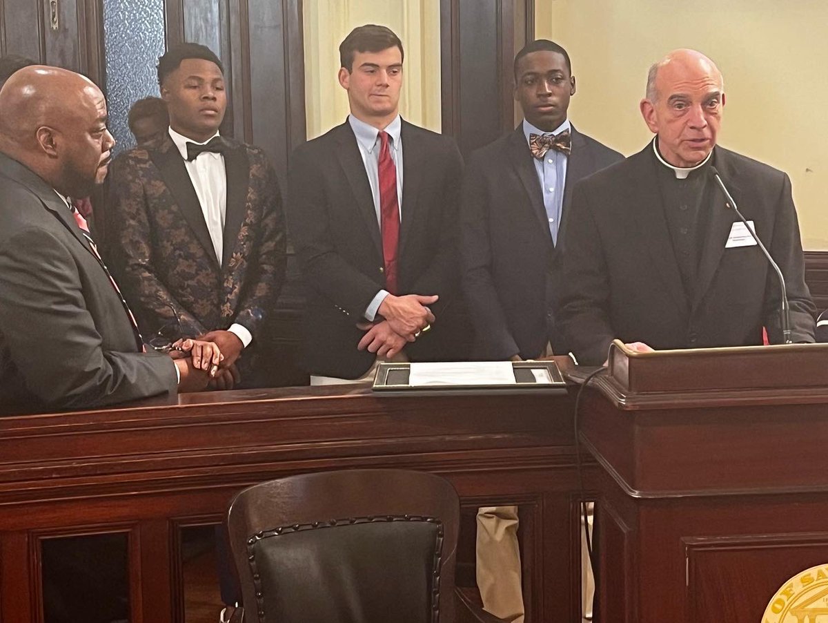 TheBC400's tweet photo. #Savannah Mayor Van Johnson &amp; the city council honored #thebc400 for winning the GHSA Class AAAA football state title for a 2nd straight season! Representing BC: Fr. Frank Ziemkiewicz, Dr. Jacob Horne, Coach Danny Britt &amp; team captains Za’Quan Bryan, Charlie Iannone &amp; James Moore https://t.co/kx8ixsIZPi