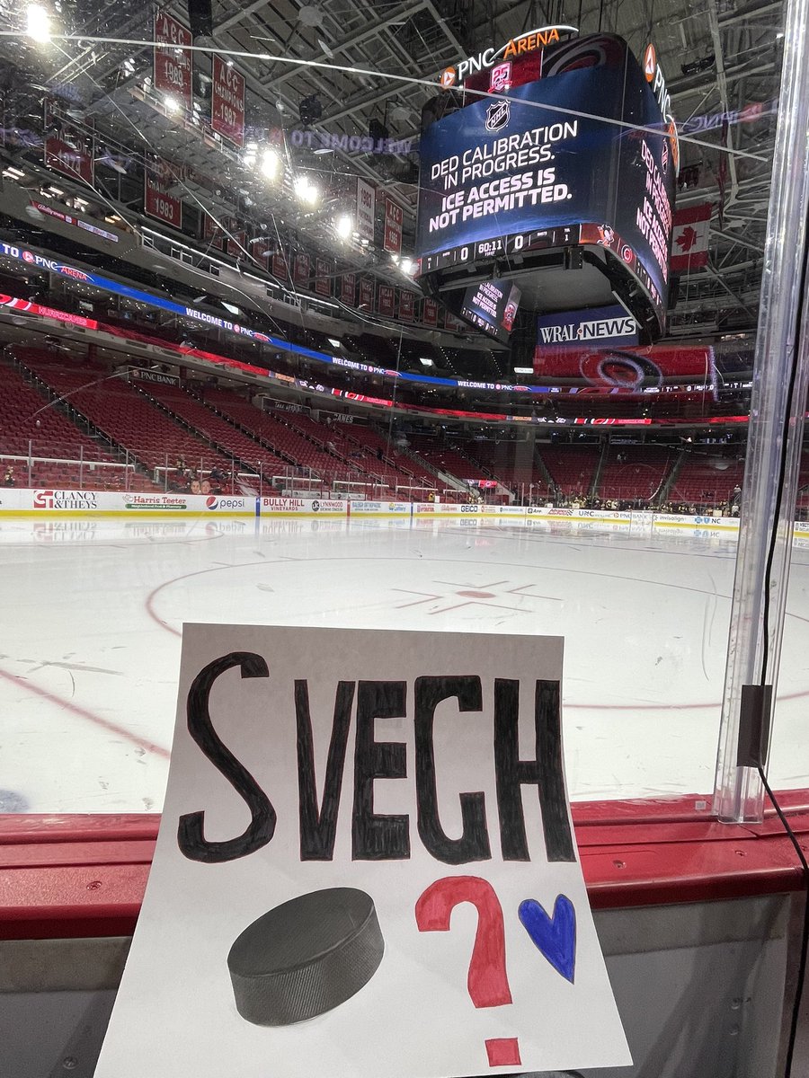 svechaho's tweet image. we're here !!! 
#NHLAllStarVote Martin Necas