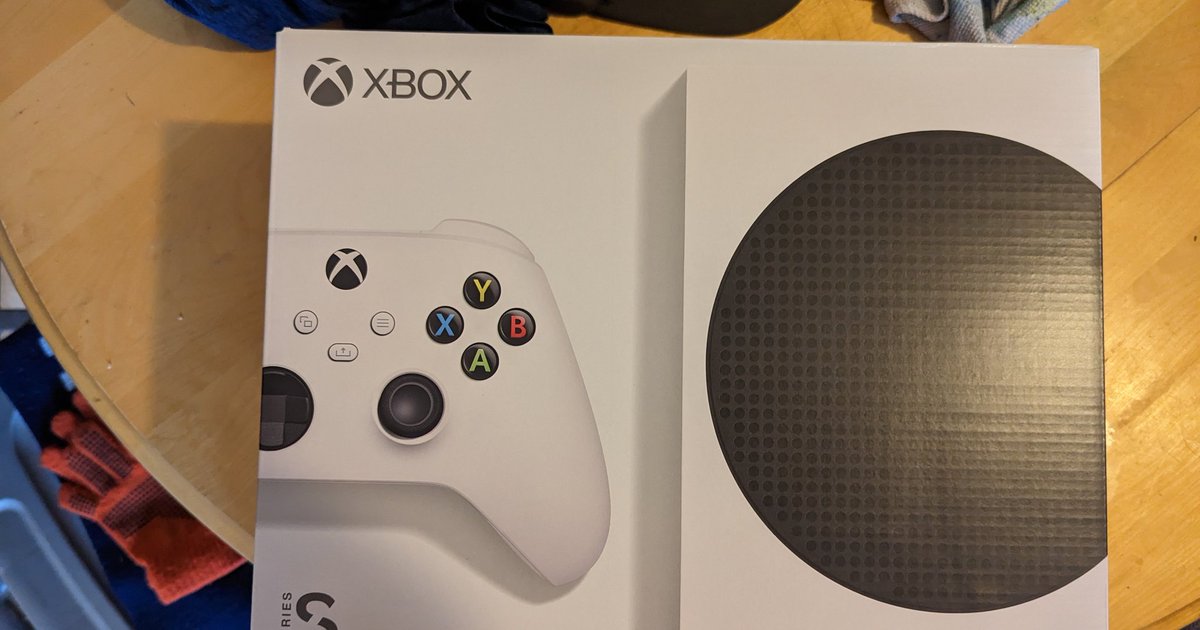 AlienIsGOD's tweet photo. When you enter @GeneralMills @XboxCanada #pizzapops contest and get 1 of the 50 Series S prizes 😁😁😁 thanx to both companies for the promotion 🤘🤘🤘👽👽👽 https://t.co/GRxhMH6K6v