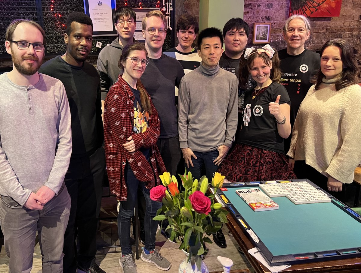 LibraryPot's tweet photo. @retroeater Dear Hirano Sensei, thank you so much for coming to @LibraryPot  again. The whole event was a lot of fun for all our #riichi #mahjong club members.  私たちは皆、平野先生からプロのレッスンを受けられたことをとても誇りに思っています。平野先生は THE LIBRARY POTでいつでも大歓迎です。 https://t.co/ULN35jeXEl