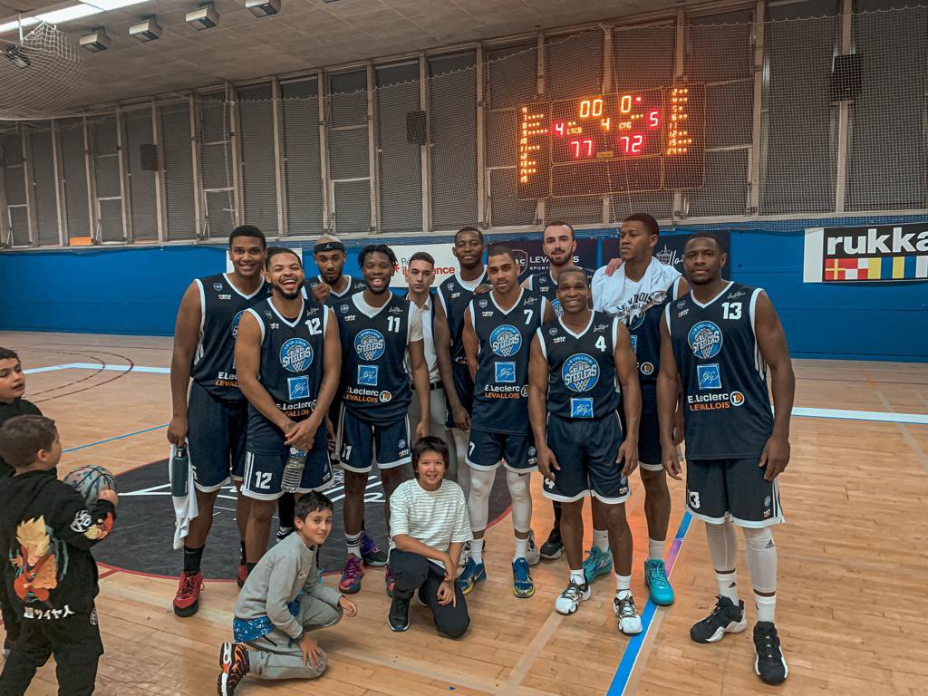 Victoire importante des Blue Steelers du <a href="/LSC_Levallois/">Levallois Sporting Club</a> contre Gravenchon 77-72 dans la course au maintien. Un grand merci à nos supporters venus nombreux encourager leur équipe. Prochaine rencontre le 28/01 chez nos voisin de Vanves #nm2