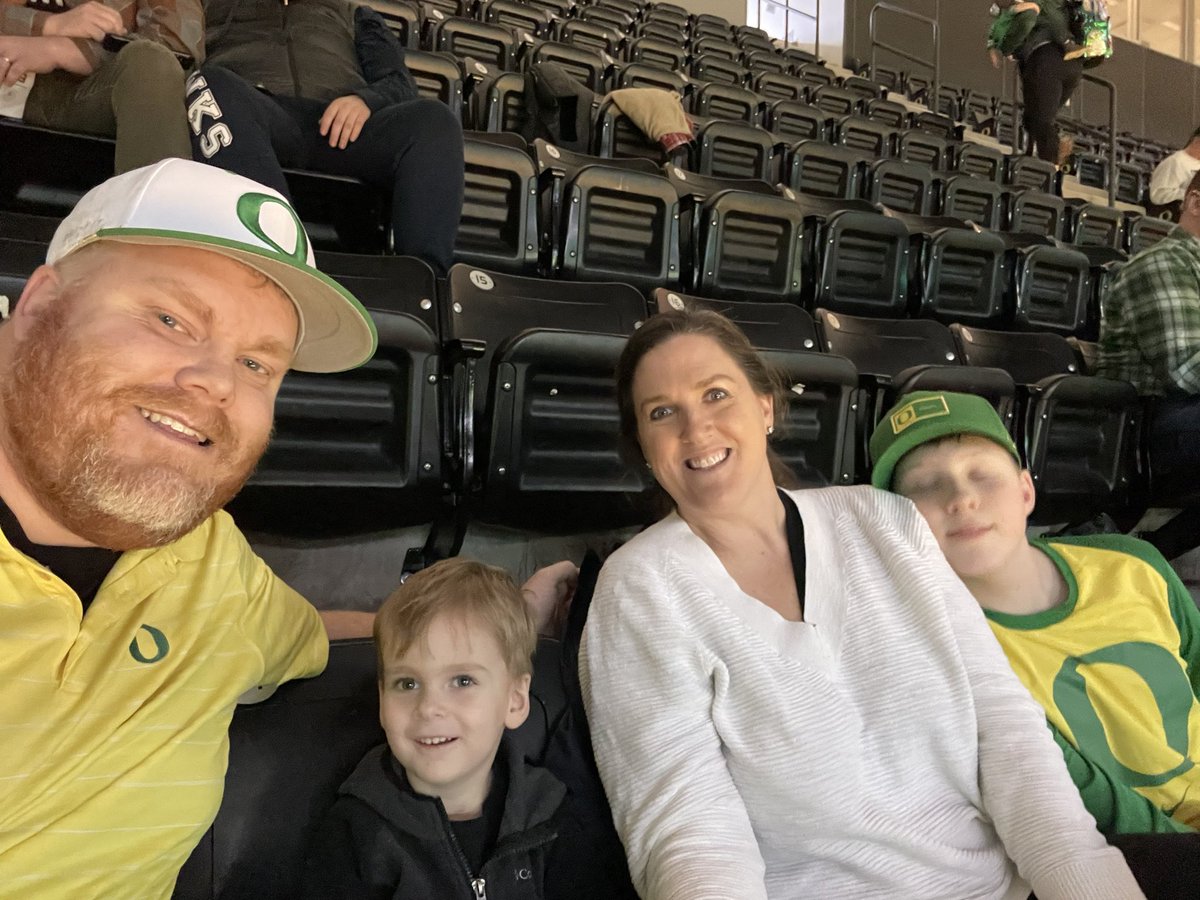 mnash400's tweet photo. #GoDucks #alwaysus https://t.co/i3zRS0b1uA