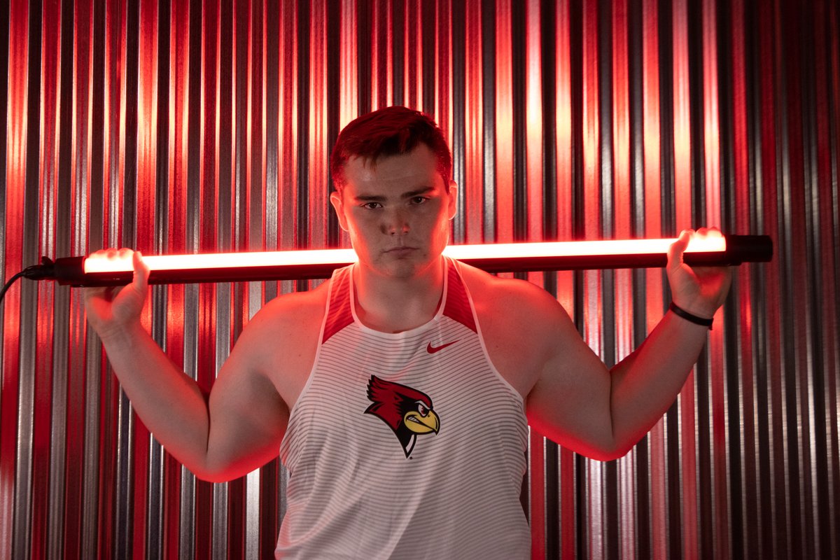 RedbirdTFXC's tweet photo. @JBoyer74 threw a personal best of 17.70 in shot put today 💪 giving him a first place finish and moving him up in the record books https://t.co/fhfqOVVOGO