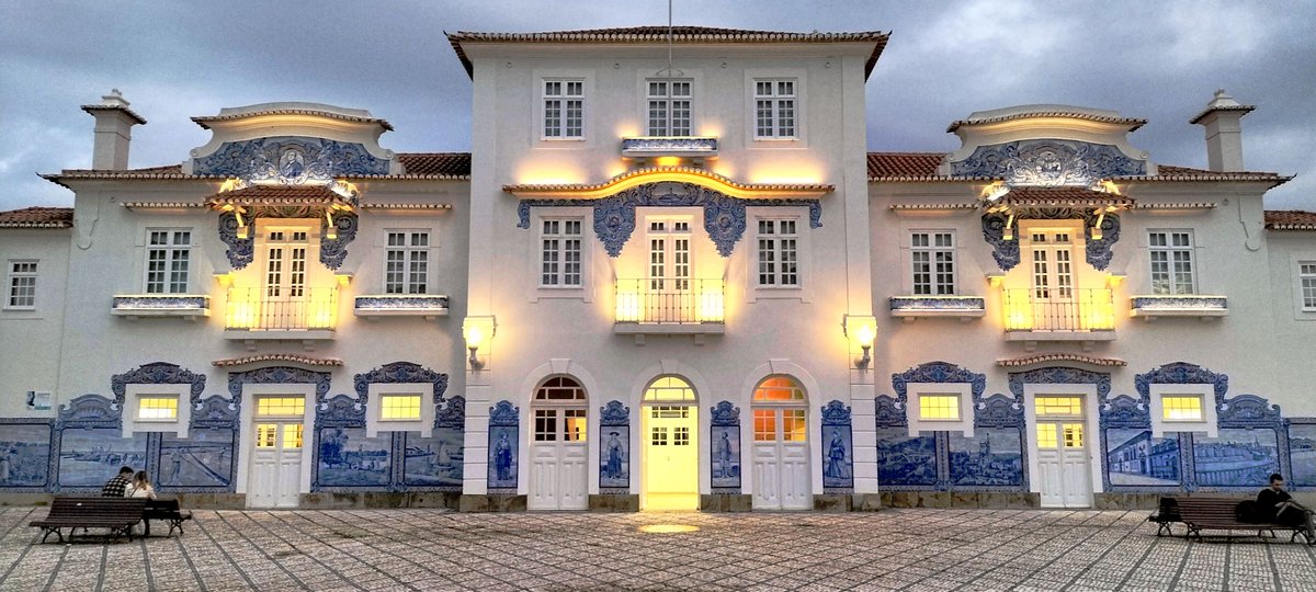 BigDeadSoul's tweet photo. Antiga estação ferroviária de #Aveiro
#trainstation #oldtrainstation #portugal https://t.co/KKfsOGZHNF
