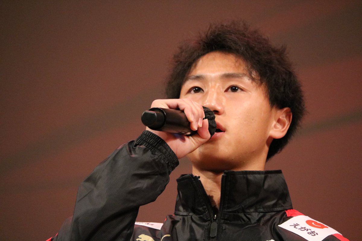 谷山くん！
パーマ似合っていたよ。
毎年思うがマイクを持ったら🎤堂々とした意見が言えてる。頑張れ👍
#谷山湧人