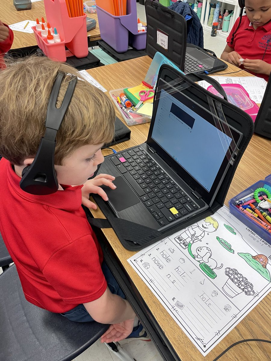 Started 2nd semester reading centers this week! Students are engaged in hands on learning, practicing new skills and reviewing old skills! Also incorporated some new technology centers! #centers #studentengagement <a href="/MaryBAustin/">Mary B. Austin Elementary</a>
