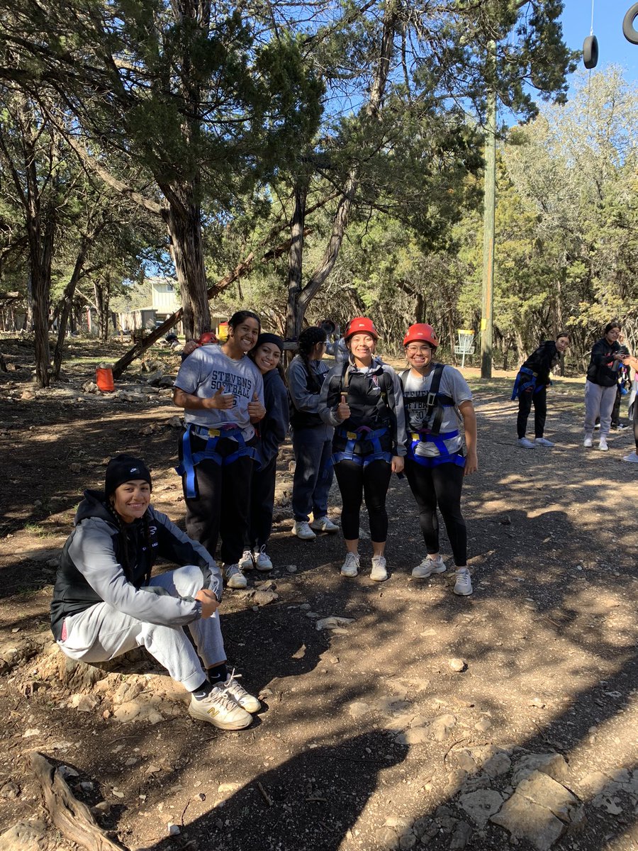 StevensFalconSB's tweet photo. Thank you @tbarmcamps for helping us become a stronger team this weekend. Memories with our teammates are the best memories made #UsAgainstTheWorld https://t.co/OlfqeLAaT2