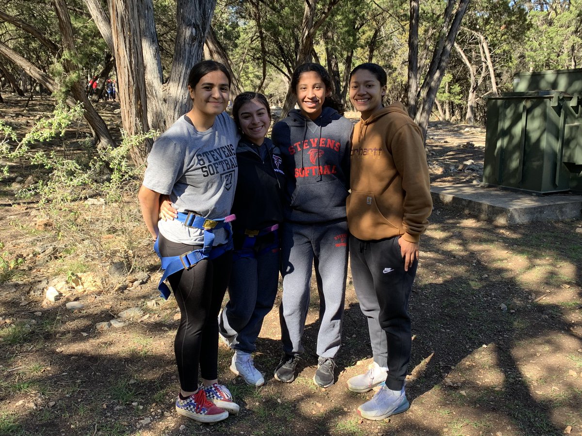 StevensFalconSB's tweet photo. Thank you @tbarmcamps for helping us become a stronger team this weekend. Memories with our teammates are the best memories made #UsAgainstTheWorld https://t.co/OlfqeLAaT2