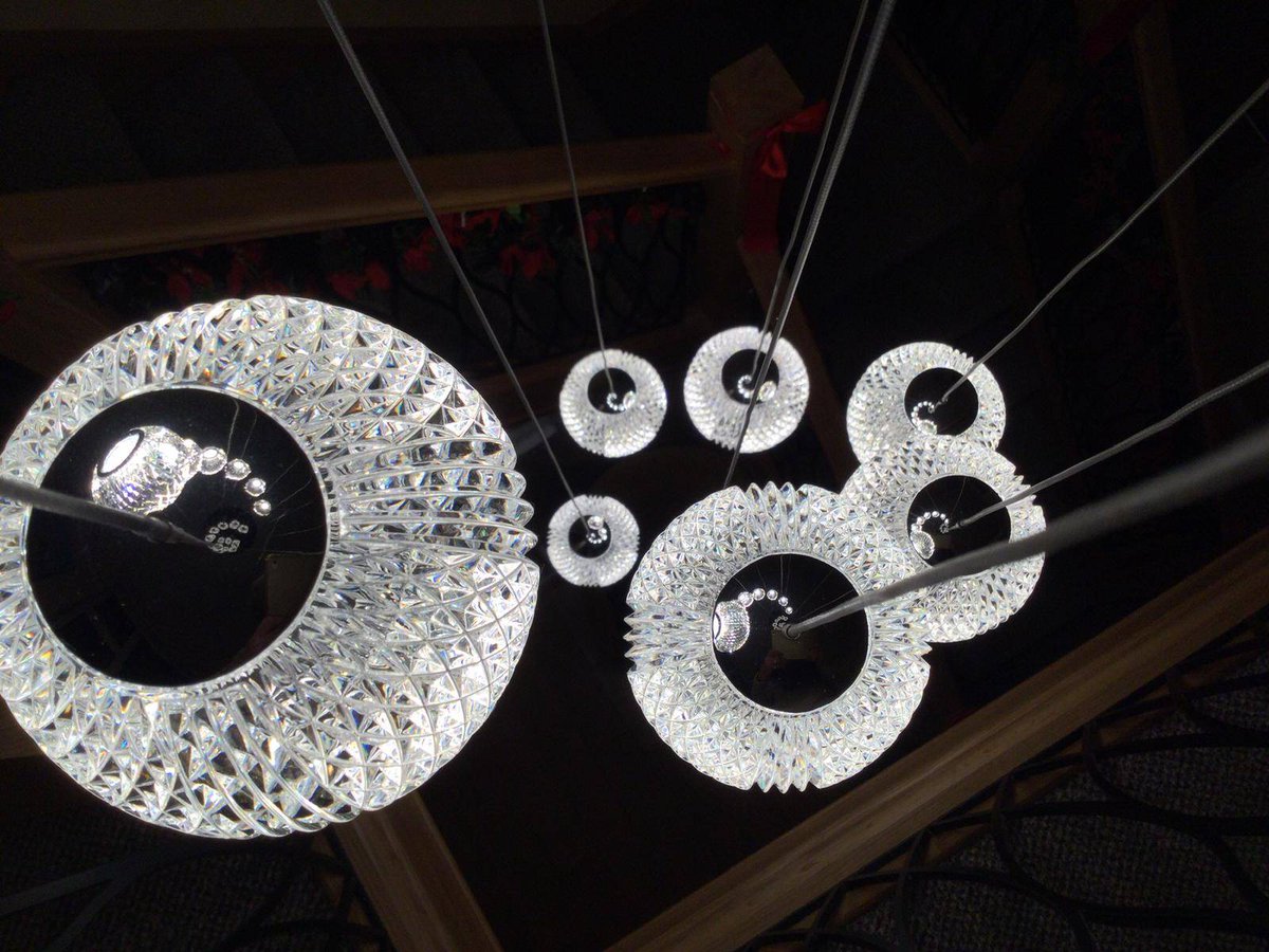 ExclusiveLight_'s tweet photo. Waterford crystal balls may sizes available 😍

Another happy customer 📸thank you for sending in the finished fitting

#interior123 #decoration #chandelier #homedecor #ledlighting #lightingdesigner #lights #hallwaylighting #architecture #lightingdesign #ledlighting #bedroomlight https://t.co/4mHNphAxOO