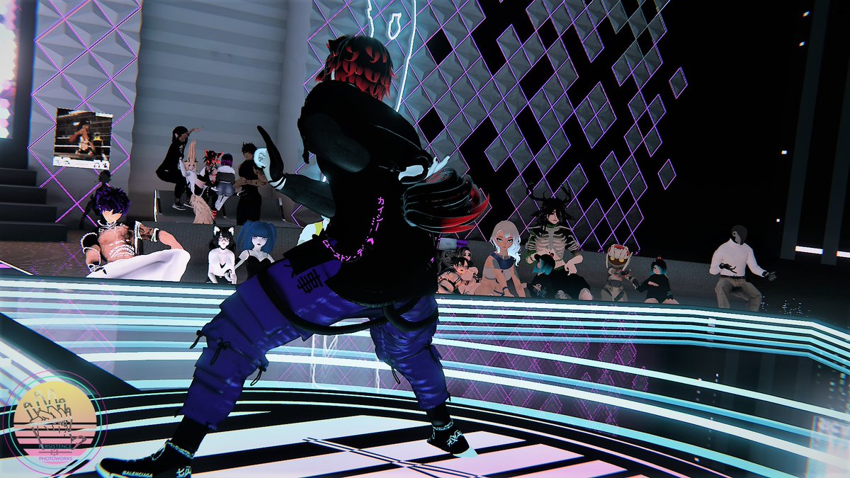 ClubMisfitsVR's tweet photo. WHAT A FRIDAY!
W &amp; F 10pm CST

📸Persistence https://t.co/GCLbka8w92