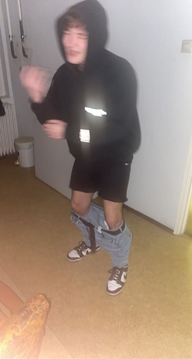 abelesz kabelesz tweet media