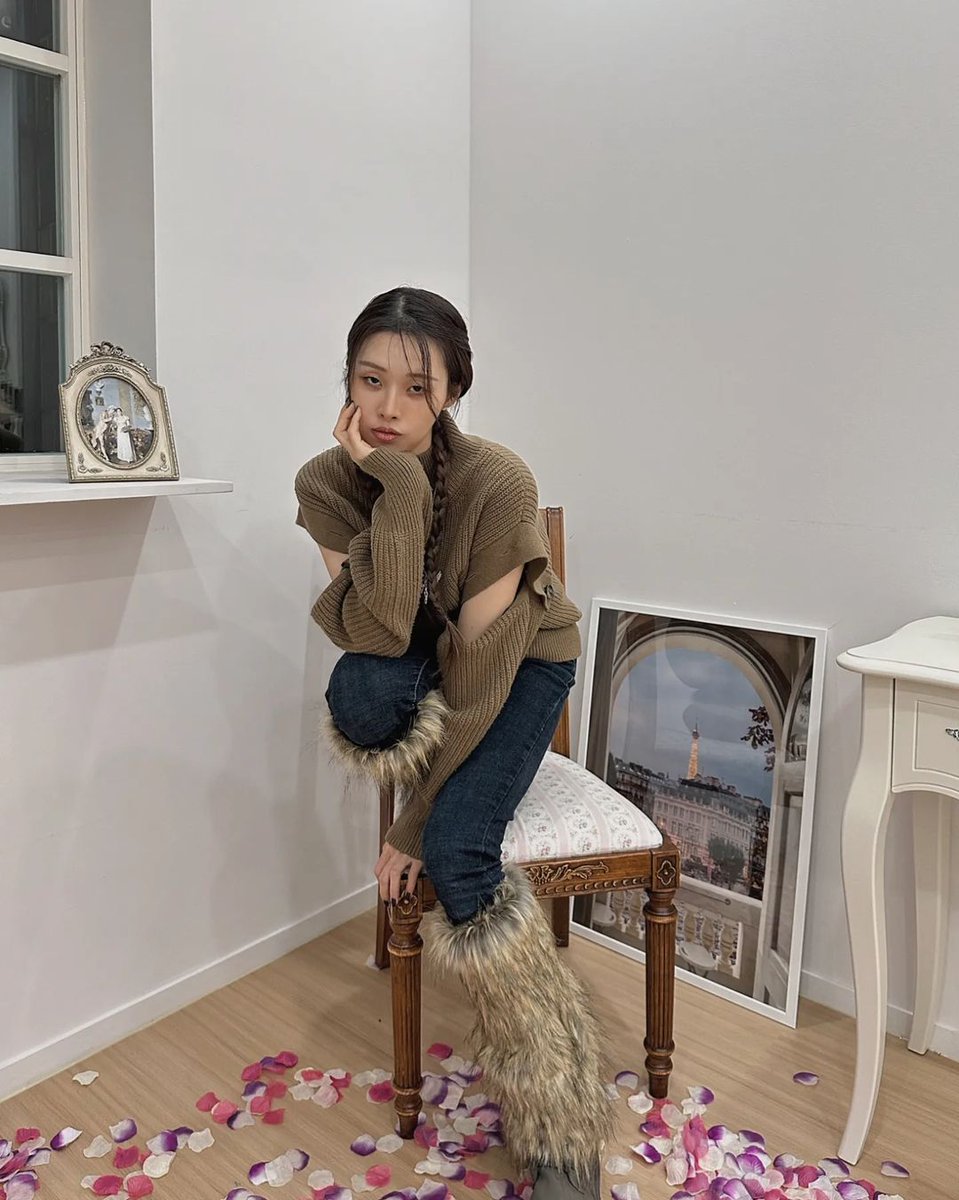 diawings's tweet photo. 230115 Cheonghae (cdhae81100) Instagram update:
"I'm in a heart attack😗 ebebe"
#DIAWINGS #다이아윙스
#CHEONGHAE #청해 https://t.co/WsMuhUgbpI