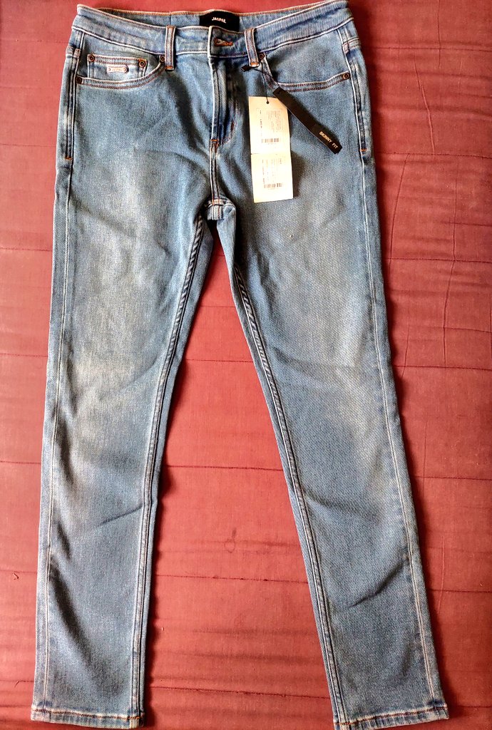 702Hipeckpalit's tweet photo. #นุชช่วยนุช #ตลาดนุช #เป๊กผลิตโชค กางเกงยีน แบรนด์ Jaspal 
ของใหม่
แบบ SKINNY FIT ขนาด 30
ราคา ซื้อ 1,995 ขาย 795 บาท https://t.co/CCa9EIAIRv