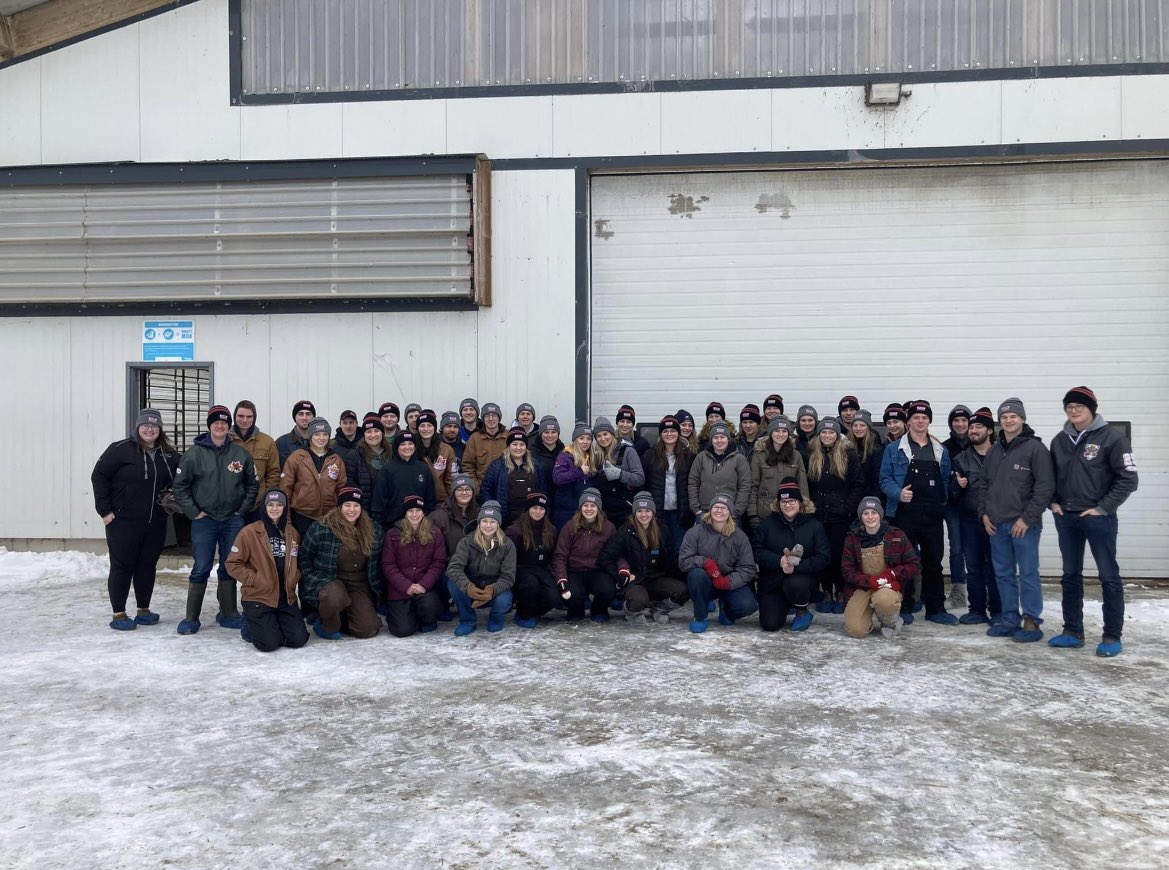 sharonvanv's tweet photo. Day 6 of Dairy Trip: We started our day by leaving Fredricton, NB early this morning and travelled to Ashworth Farms in Madawaska, NB! This farm showed us efficient management practices &amp; great farming practices. Now we are headed for a long drive to Quebec City! #aggiesgoeast https://t.co/VzrPTDxVce